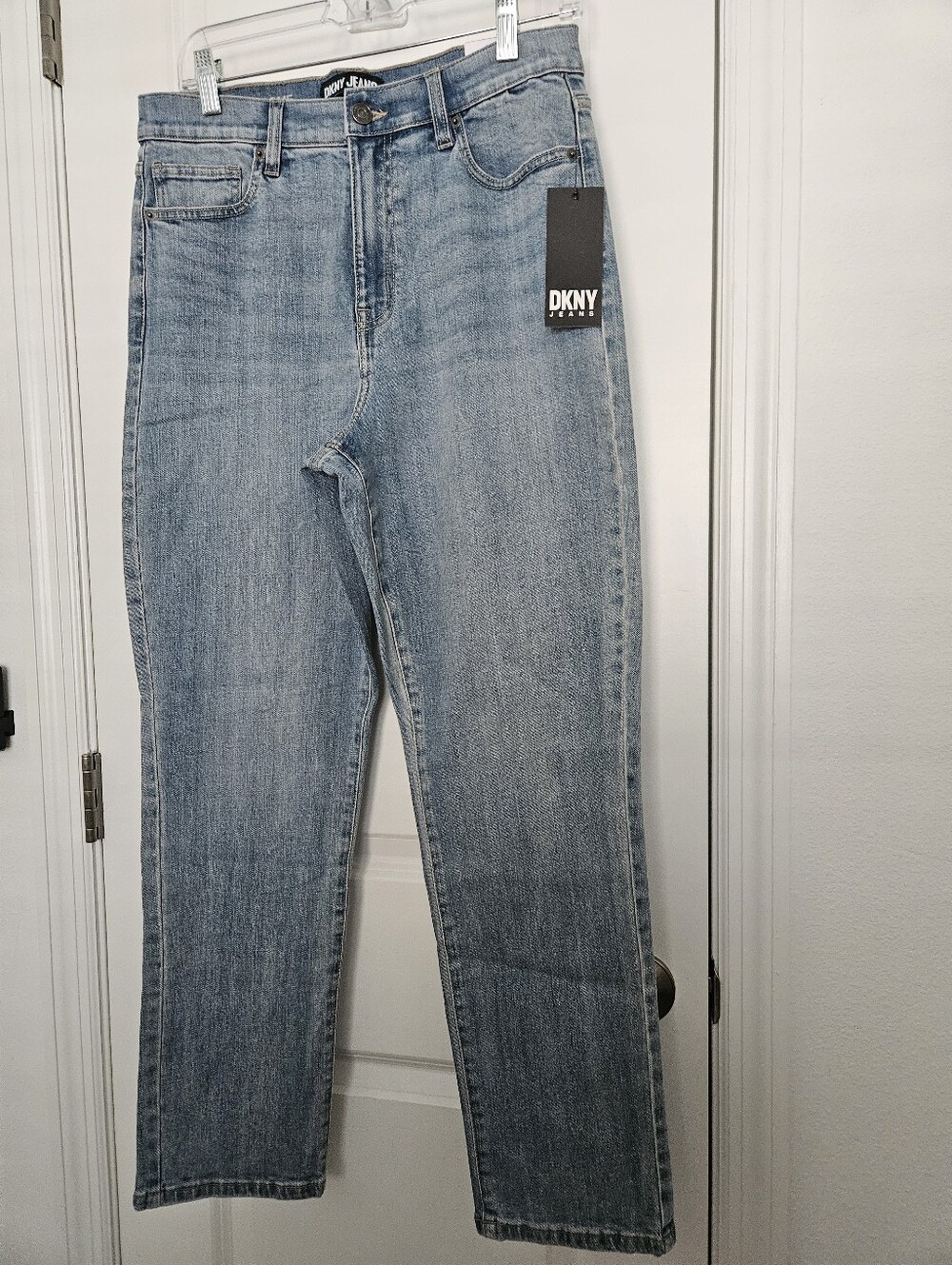NWT Dkny Womens Size 31 High Rise Slim Straight Jeans Bryant Wash